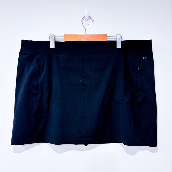 REITMANS Black Skort - Picture 1 of 7